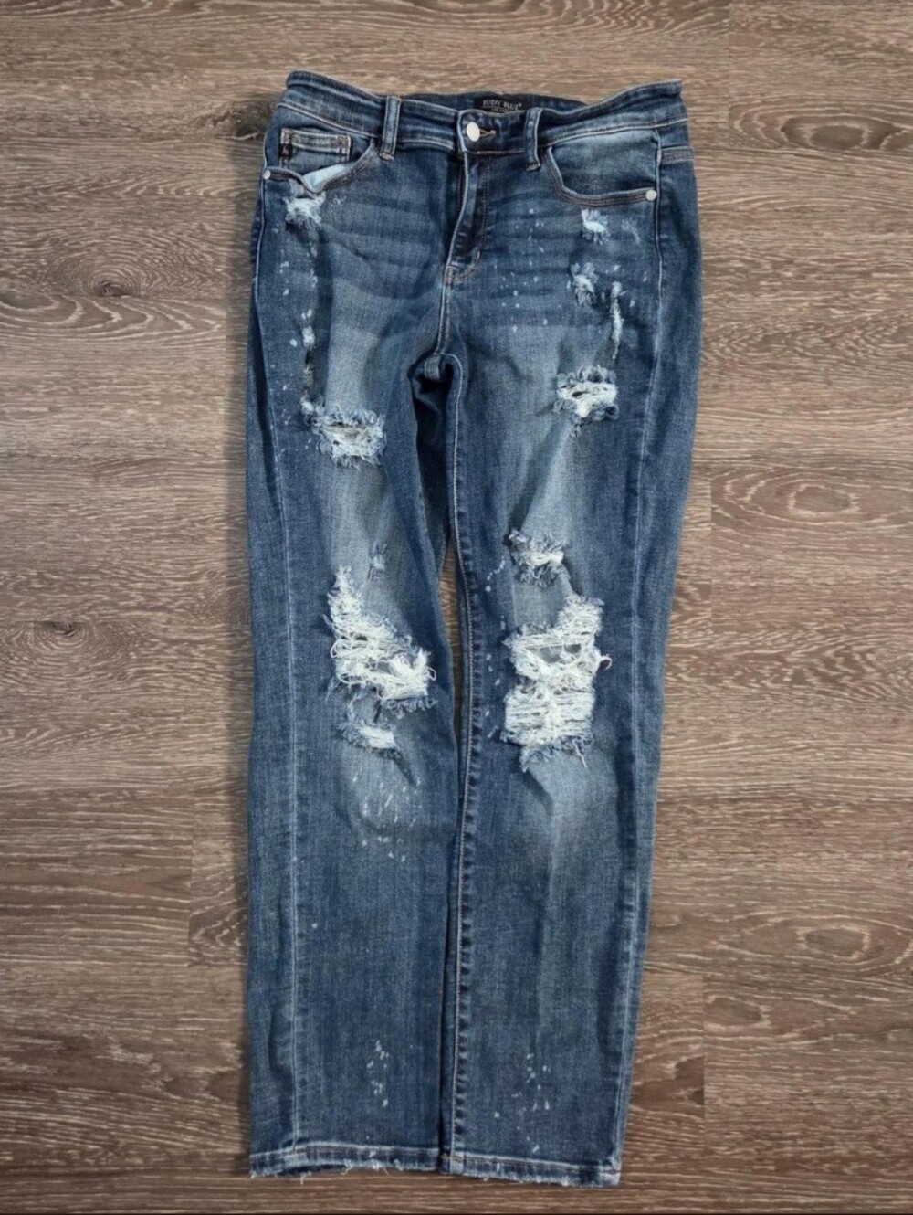 Judy Blue Distressed Boyfriend Jeans Size 9 / 29 Medium Wash.